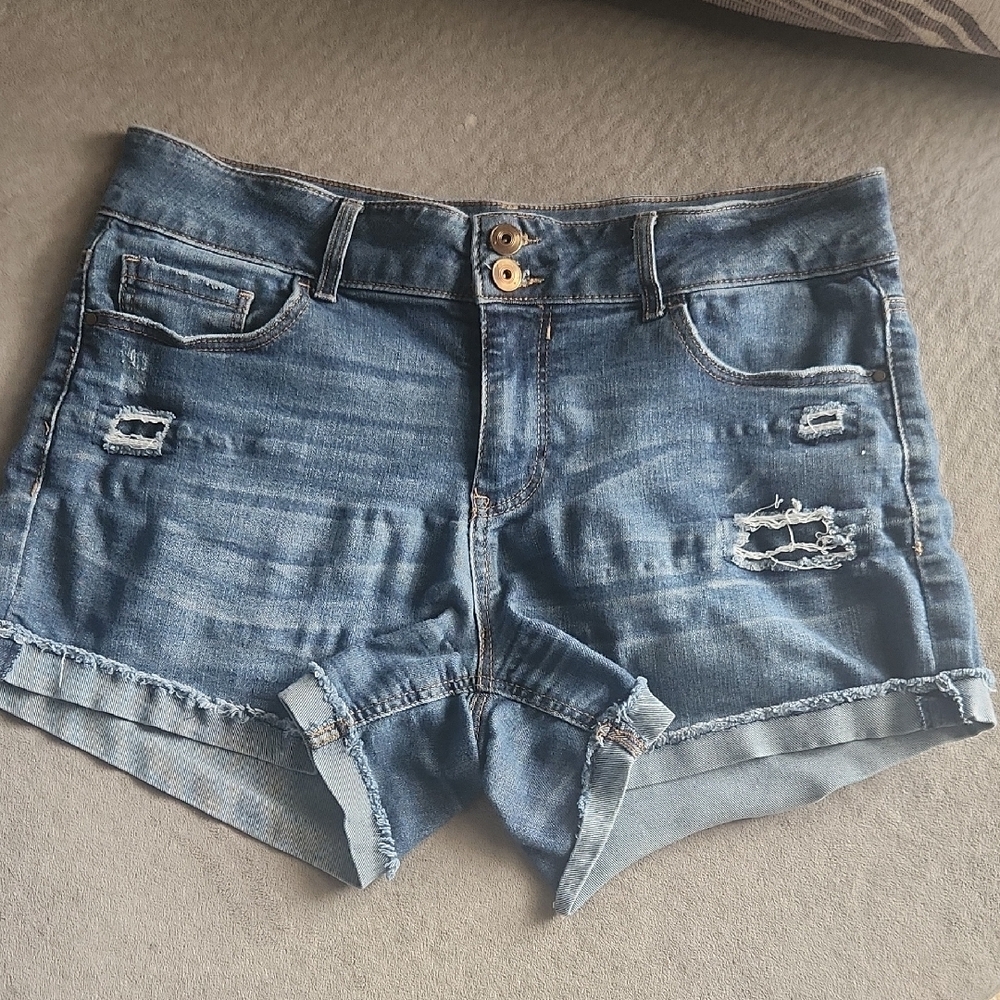 Blue Jean Shorts with Distressed Vintage Look